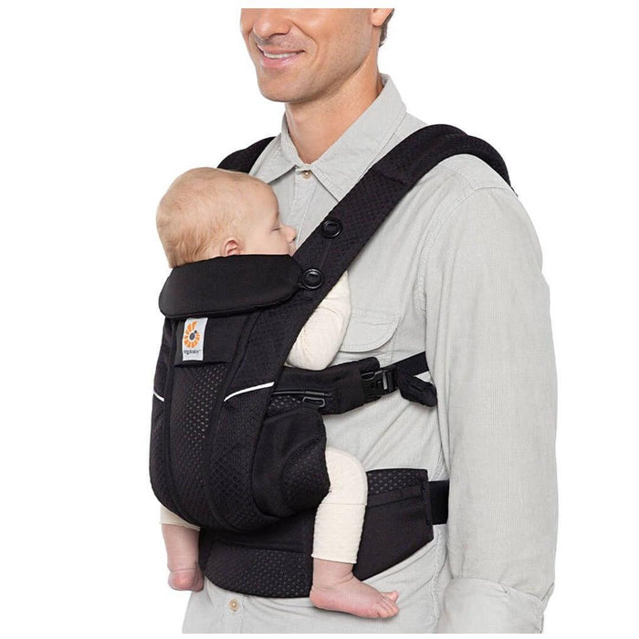 
    Canguru Infantil Ergobaby 4 Posições Omni Breeze - Ônix Preto - Ergobaby Babytunes
  