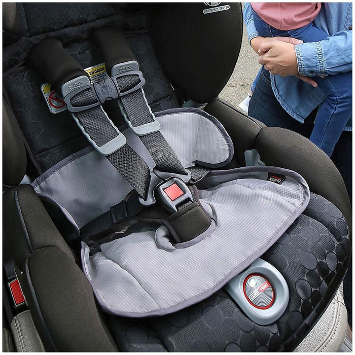 
    Forro Impermeável Britax Para Assento De Carro - Britax Babytunes
  