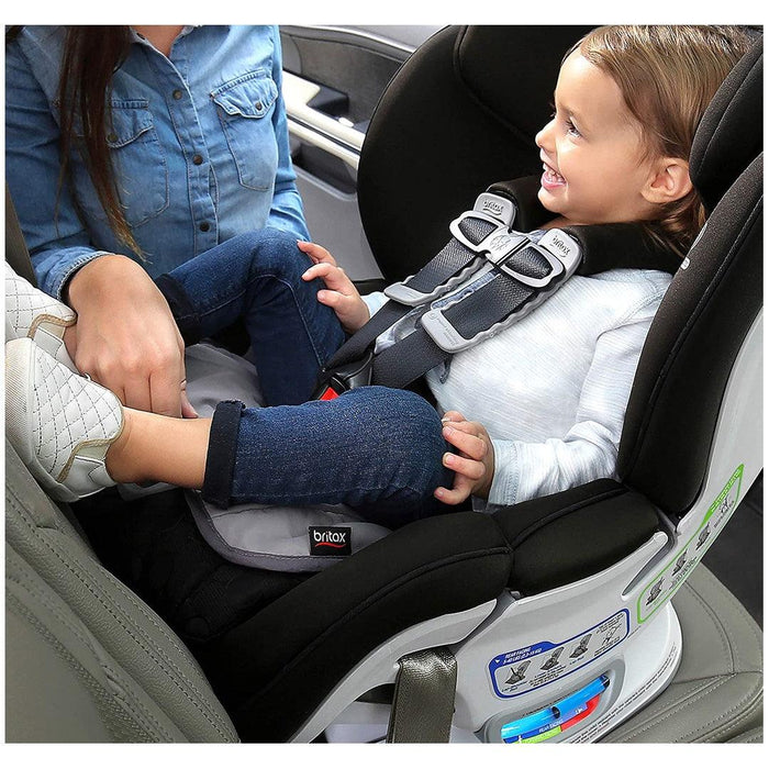 
    Forro Impermeável Britax Para Assento De Carro - Britax Babytunes
  