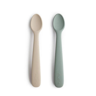 Kit de Colheres Infantil Mushie Cambridge Blue/Shifting Sand - Silicone Seguro e Macio