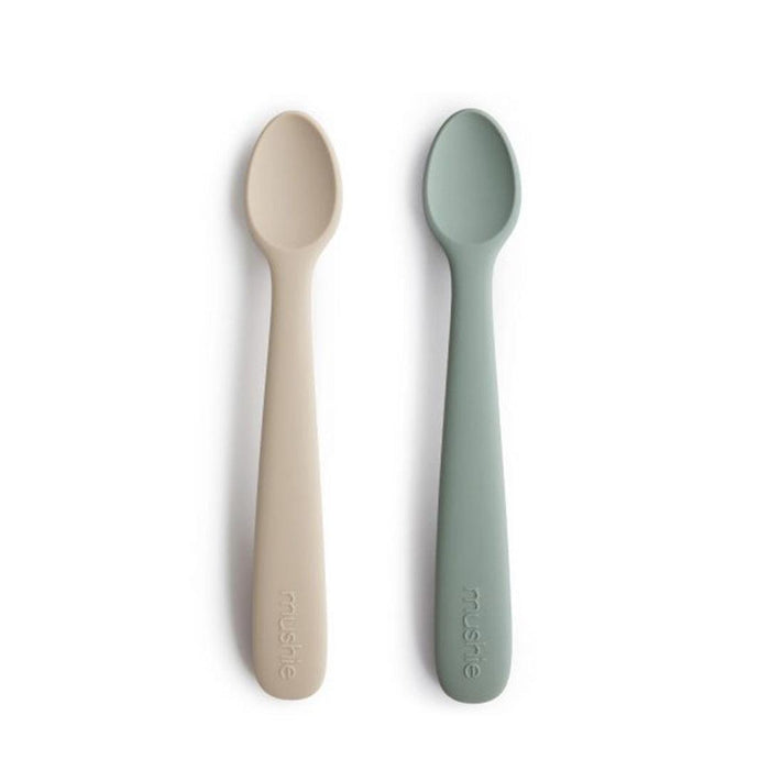 
    Kit de Colheres Infantil Mushie Cambridge Blue/Shifting Sand - BR - Mushie Babytunes
  