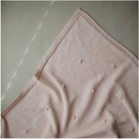 Manta Texturizada Mushie Dots Blush - Mushie Babytunes