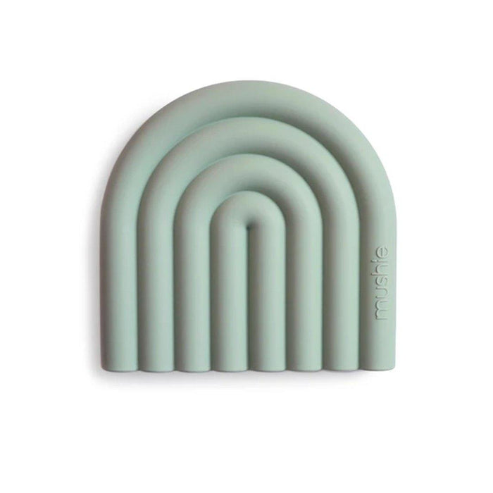 
    Mordedor Arco-Íris Mushie Cambridge Blue - Mushie Babytunes
  