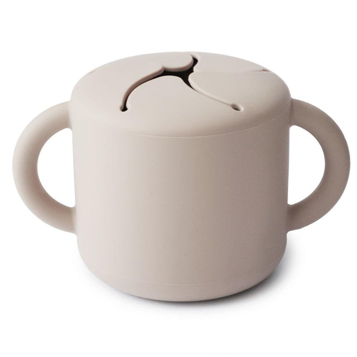 
    Porta Snack Infantil Mushie Ivory - Mushie Babytunes
  