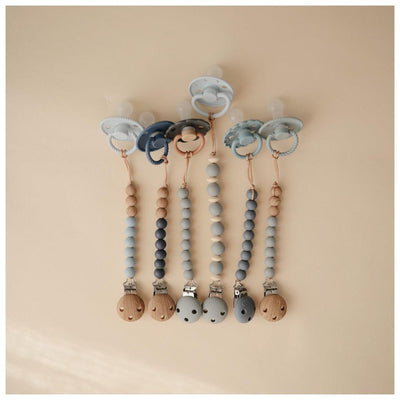 Prendedor De Chupeta Infantil Mushie EVA Cloud - Instruções de Limpeza