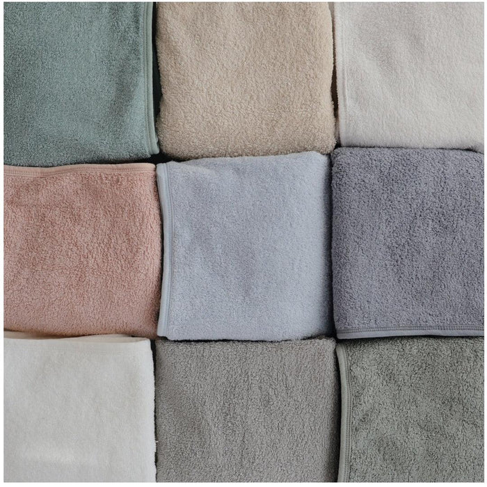 
    Toalha Infantil Com Capuz de Algodão Orgânico Mushie Blush - Mushie Babytunes
  